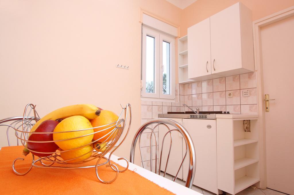 Apartments And Rooms Vesna Novalja Phòng bức ảnh